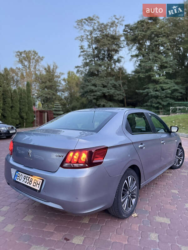 Седан Peugeot 301 2017 в Тернополі