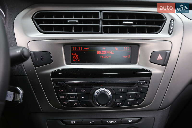 Седан Peugeot 301 2019 в Києві