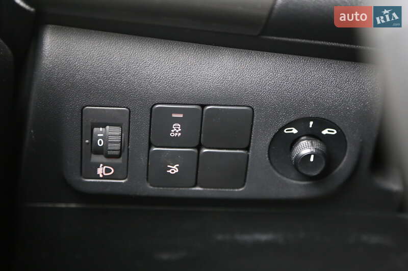 Седан Peugeot 301 2019 в Києві