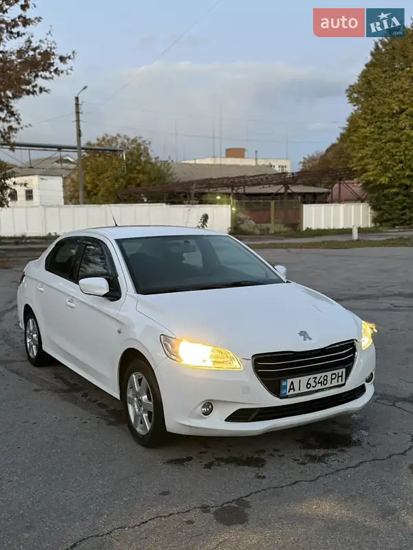 Peugeot 301
