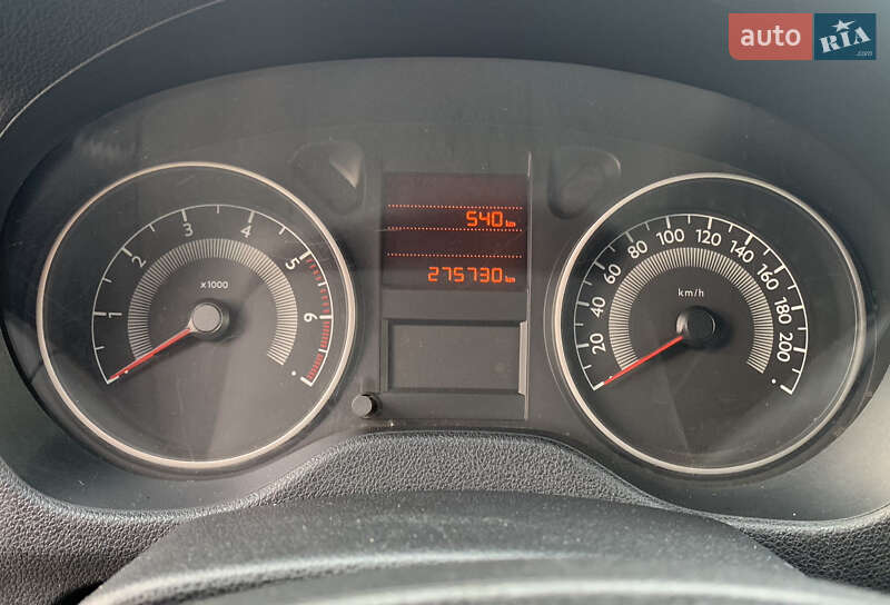 Седан Peugeot 301 2016 в Киеве