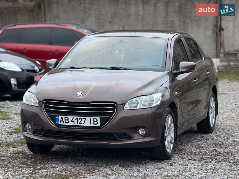 Седан Peugeot 301 2013 в Вінниці