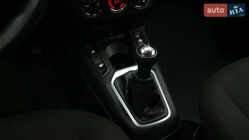 Седан Peugeot 301 2021 в Києві