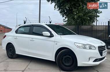 Седан Peugeot 301 2016 в Киеве