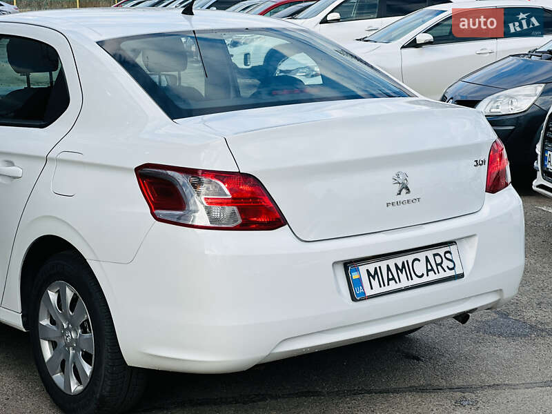 Седан Peugeot 301 2013 в Харькове