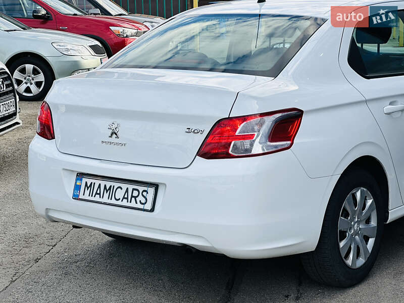 Седан Peugeot 301 2013 в Харькове