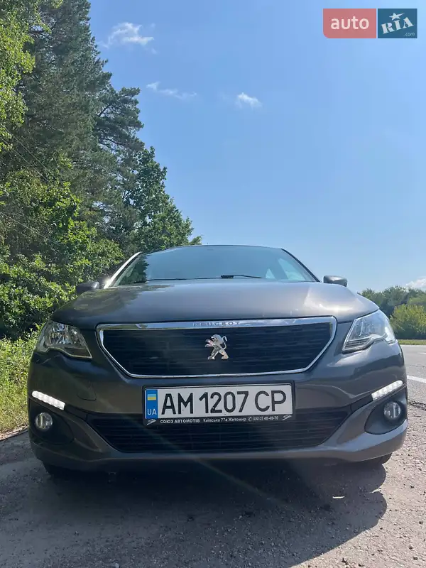Peugeot 301