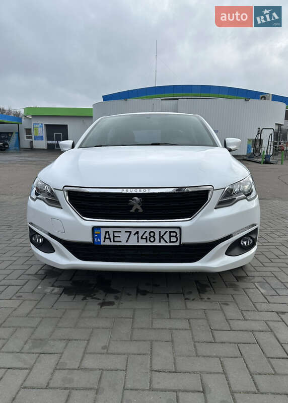 Седан Peugeot 301 2018 в Кременчуці