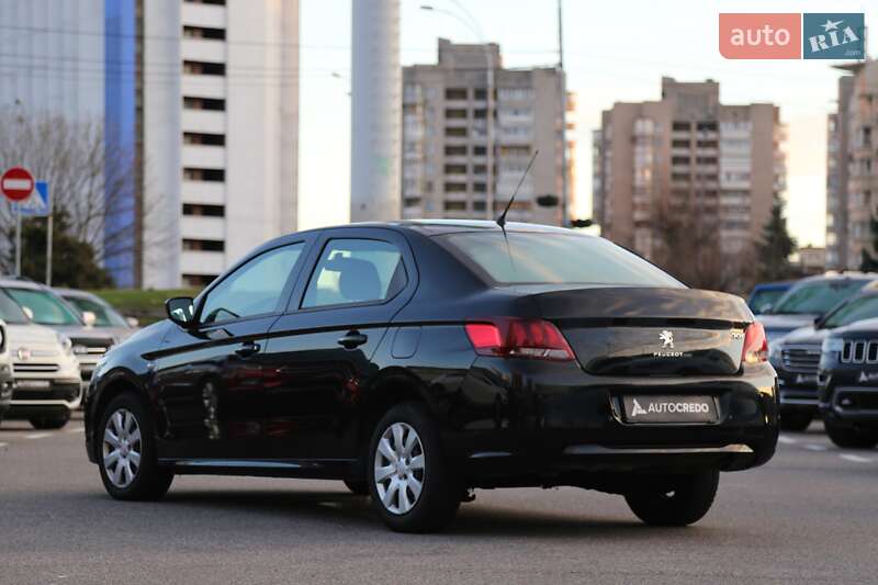 Седан Peugeot 301 2019 в Києві