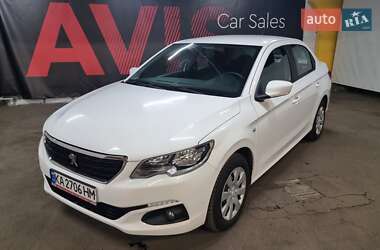 Седан Peugeot 301 2021 в Киеве