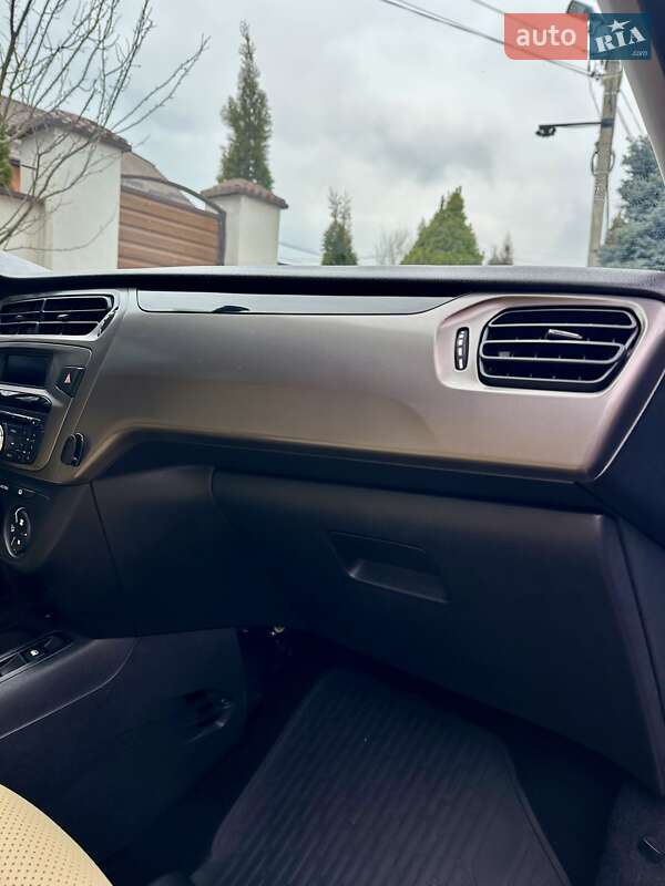 Седан Peugeot 301 2021 в Вінниці