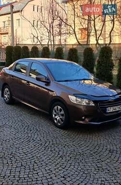 Седан Peugeot 301 2013 в Ивано-Франковске