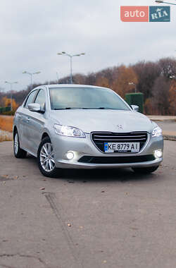 Седан Peugeot 301 2013 в Дніпрі