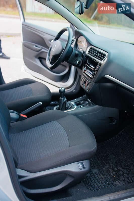 Седан Peugeot 301 2013 в Дніпрі