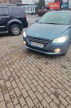 Седан Peugeot 301 2015 в Киеве