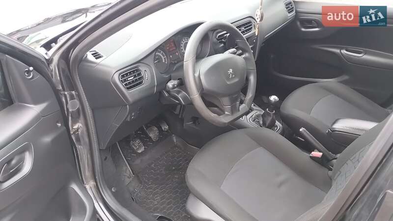 Седан Peugeot 301 2016 в Івано-Франківську