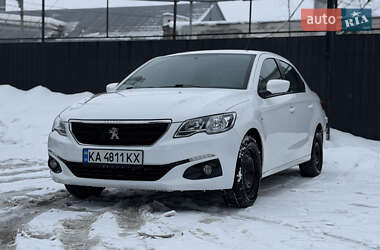 Седан Peugeot 301 2018 в Киеве