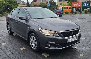 Седан Peugeot 301 2018 в Ужгороді