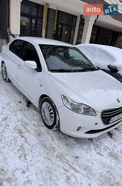 Седан Peugeot 301 2016 в Киеве