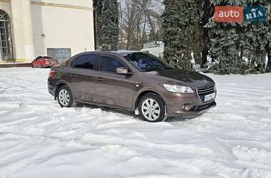 Седан Peugeot 301 2015 в Києві