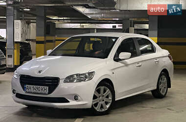 Седан Peugeot 301 2016 в Днепре