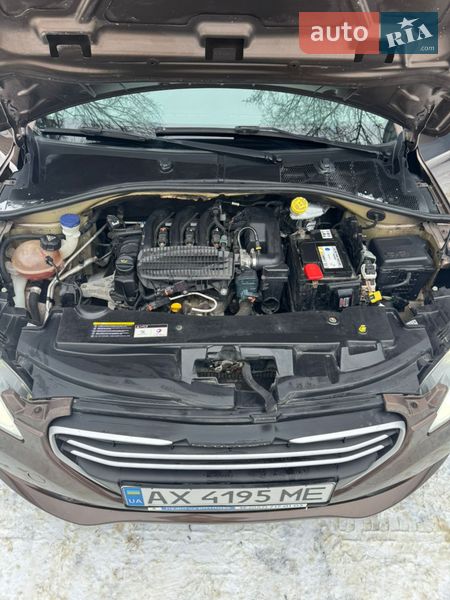 Седан Peugeot 301 2015 в Харькове