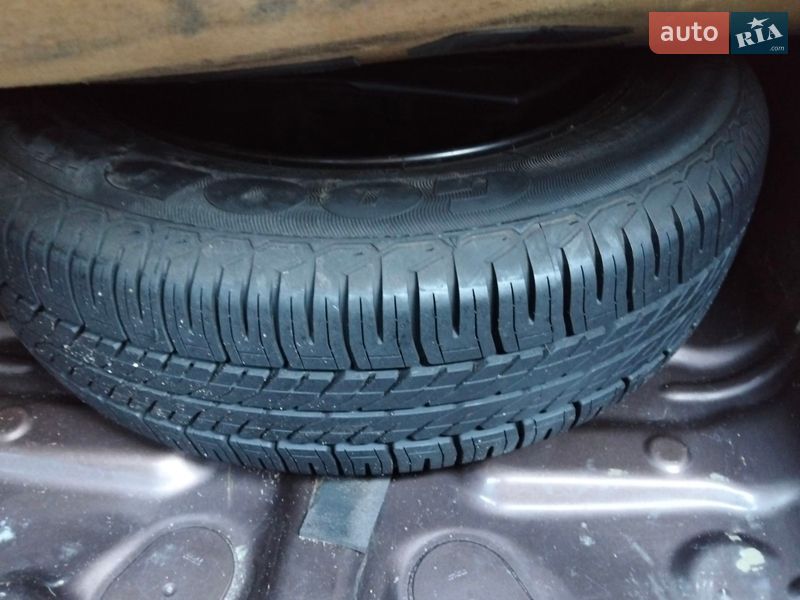 Седан Peugeot 301 2015 в Киеве