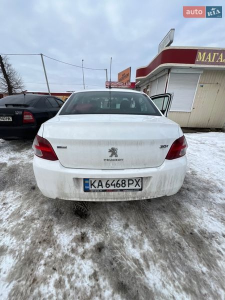 Седан Peugeot 301 2016 в Львове