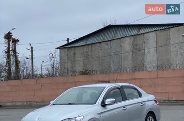 Седан Peugeot 301 2013 в Днепре