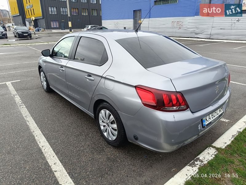 Седан Peugeot 301 2017 в Киеве
