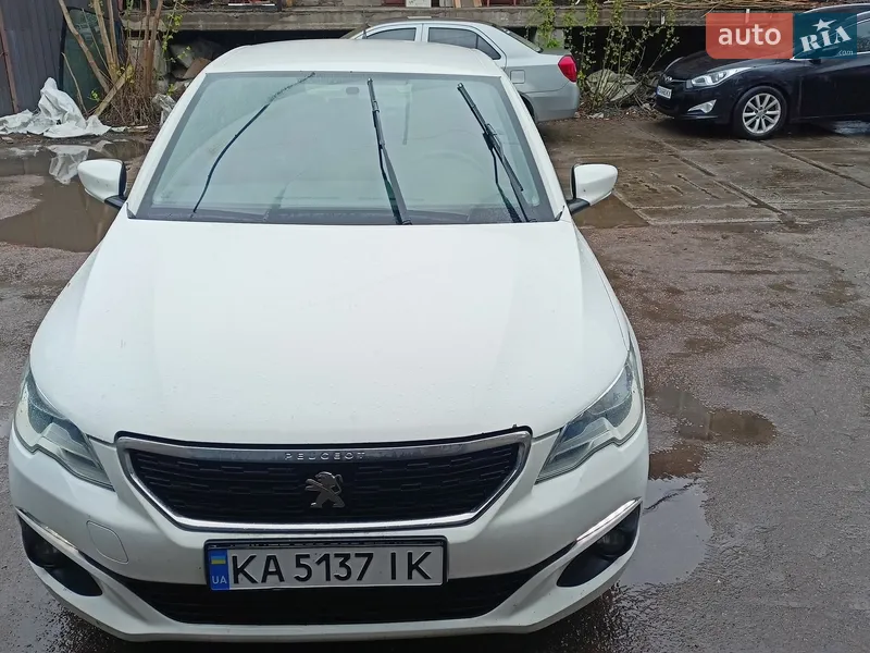 Peugeot 301