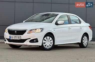 Седан Peugeot 301 2021 в Киеве