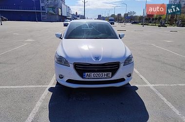 Седан Peugeot 301 2013 в Днепре