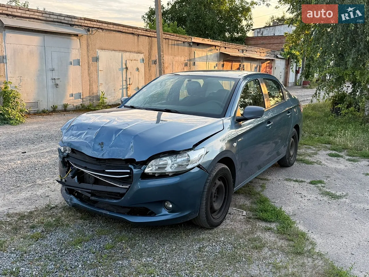2014 Renault Logan - мініатюра 11