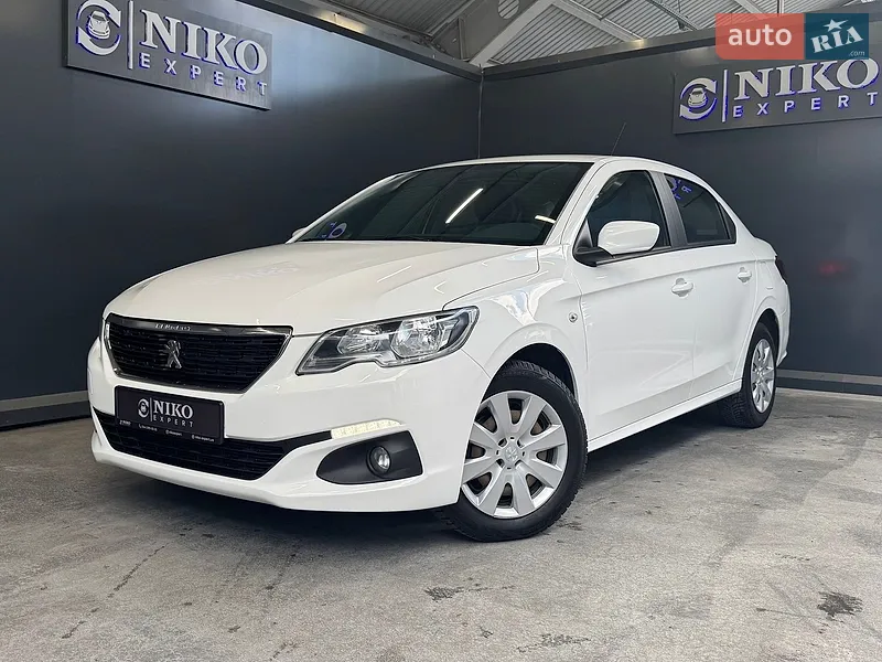 Peugeot 301