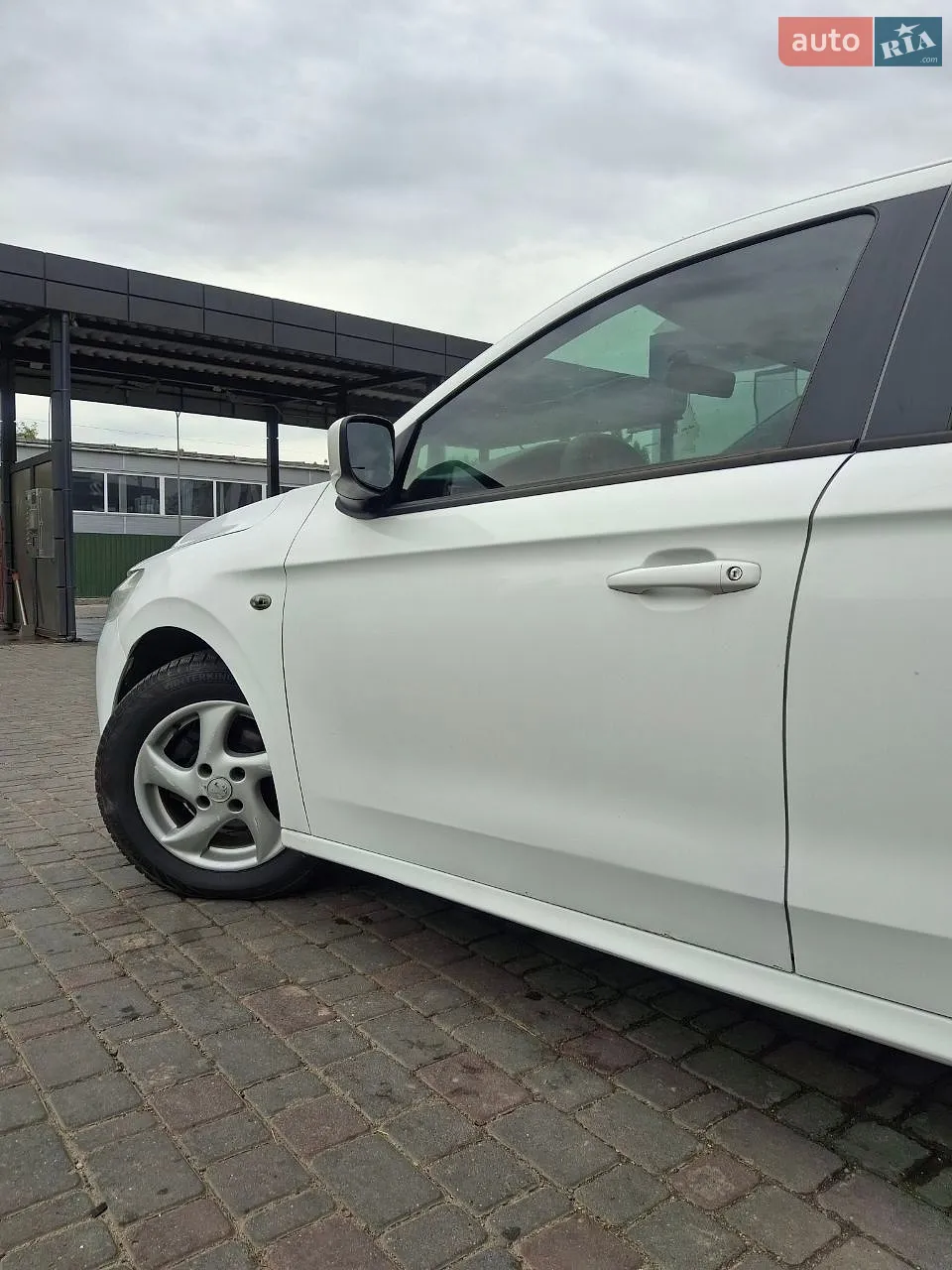 2013 Peugeot 301 - мініатюра 2