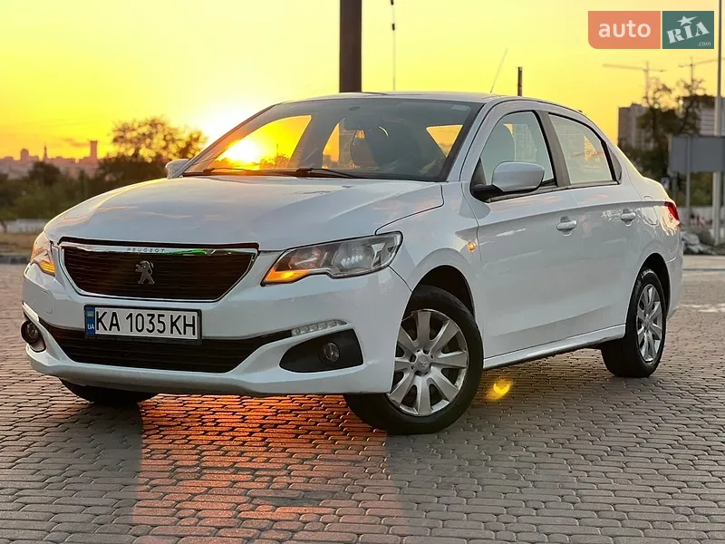 Peugeot 301