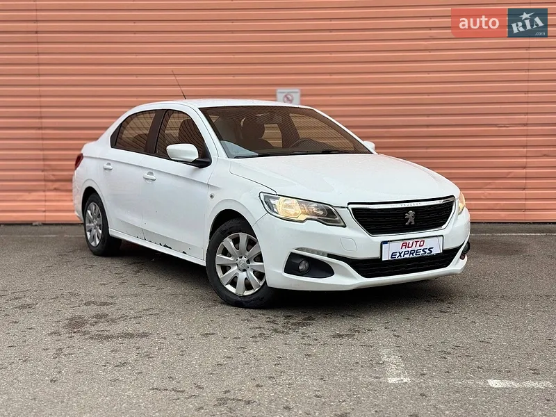 Peugeot 301