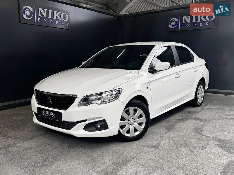 Peugeot 301