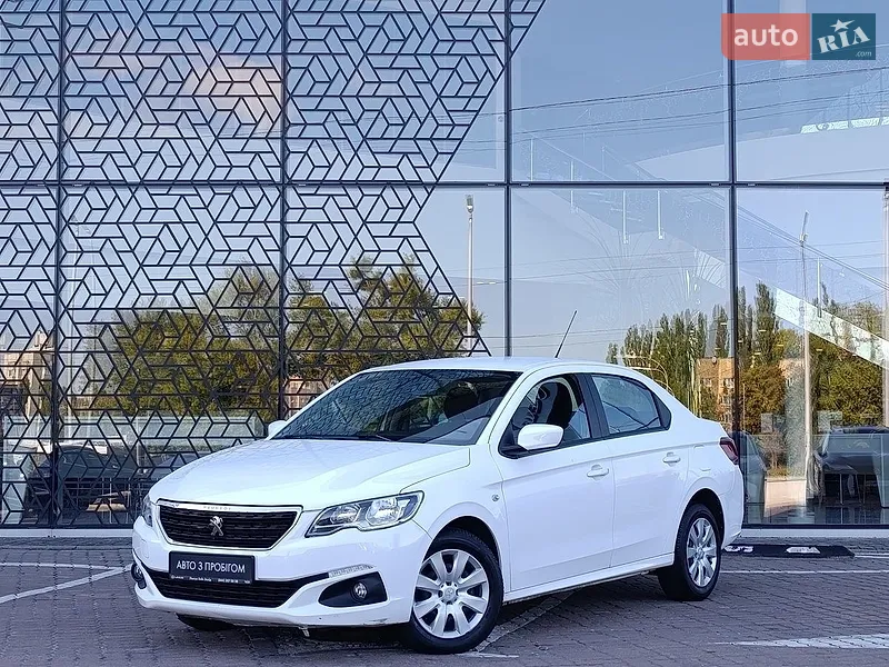 Peugeot 301