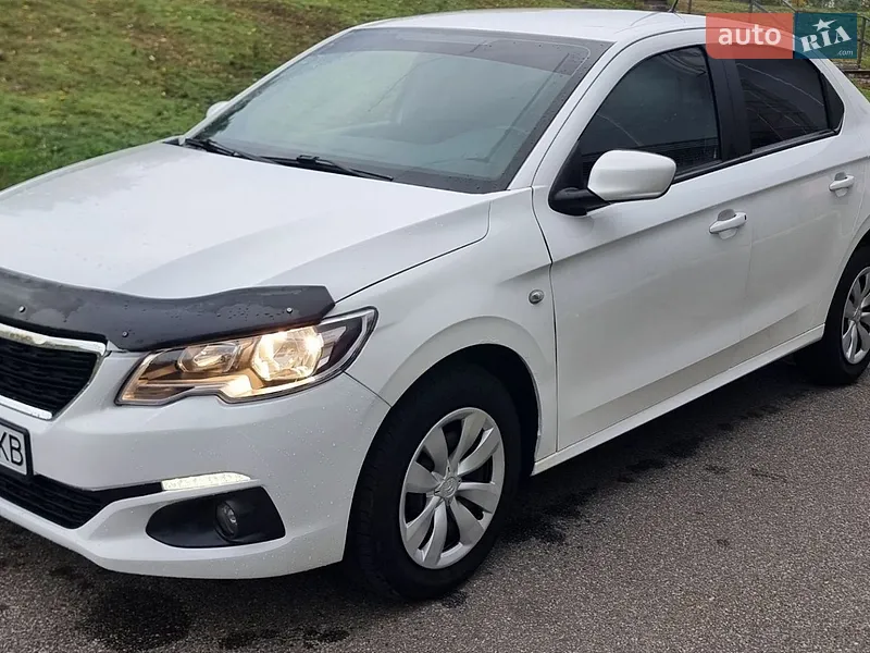 Peugeot 301