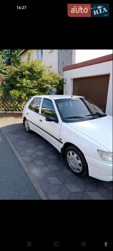 Хетчбек Peugeot 306 1998 в Рівному