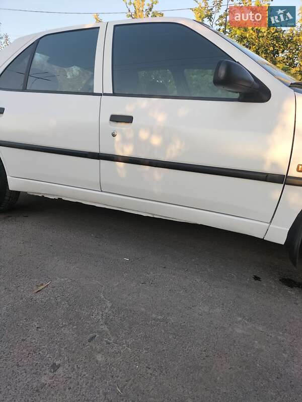 Хетчбек Peugeot 306 1998 в Рівному