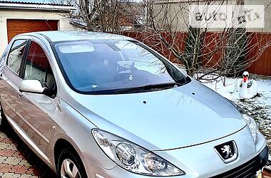 Хетчбек Peugeot 307 2006 в 