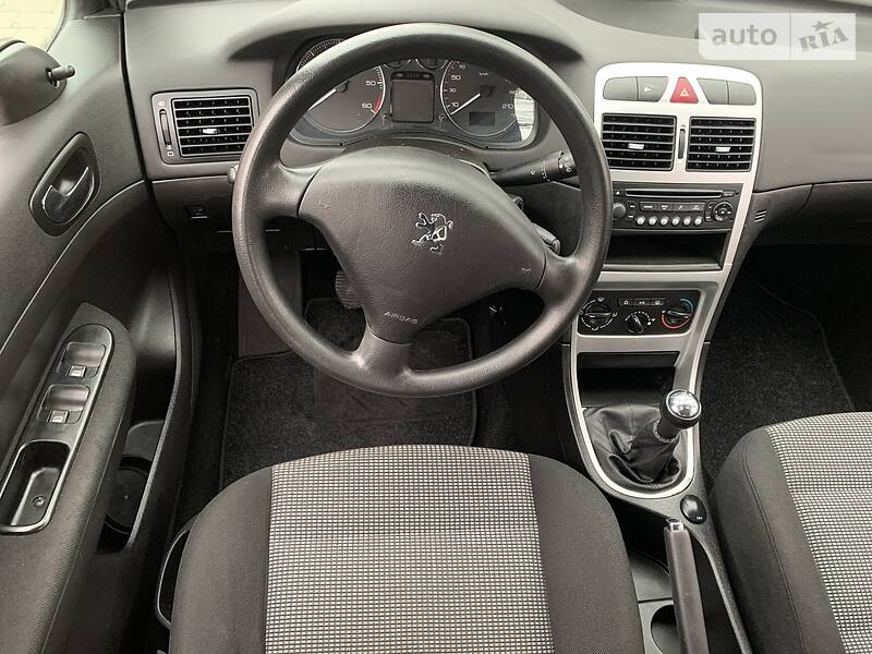 Хетчбек Peugeot 307 2007 в Стрию