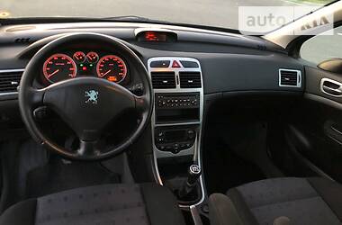 Универсал Peugeot 307 2003 в Зборове