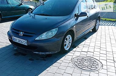 Хэтчбек Peugeot 307 2002 в Остроге