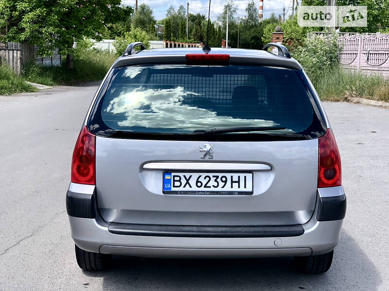 Универсал Peugeot 307 2002 в Староконстантинове