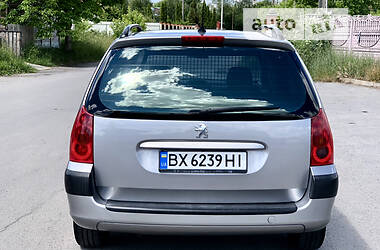 Универсал Peugeot 307 2002 в 