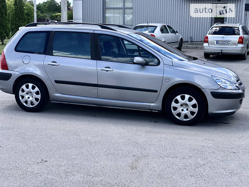 Универсал Peugeot 307 2002 в Староконстантинове